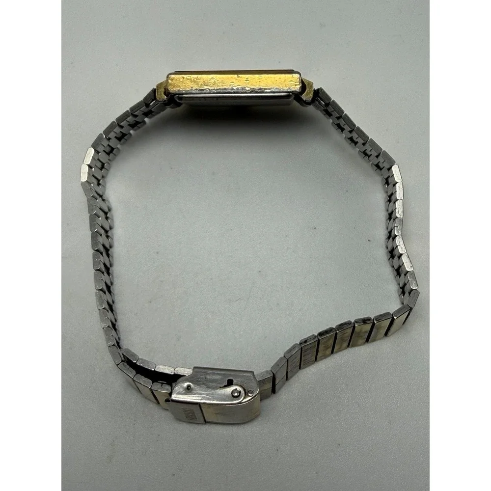 Citizen 3220-949382 New Battery Unisex‎ Watch 26MM 8